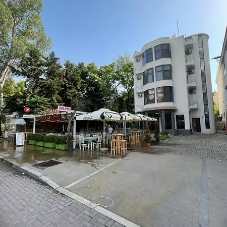 Halimaj Apartment *